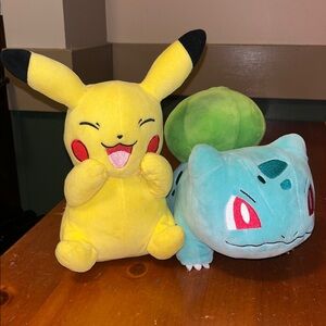 Pikachu and Bulbasaur Plush Toy Set